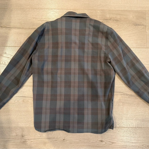 Muted Tone Plaid Button-Up Flannel Shirt - Picture 4 of 4